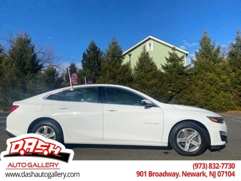 2021 Chevrolet Malibu - Image 2 of 12