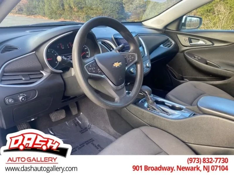 2021 Chevrolet Malibu - Image 11 of 12