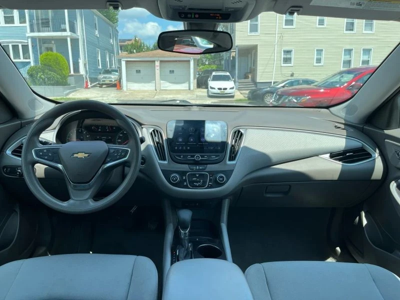 2021 Chevrolet Malibu - Image 11 of 12