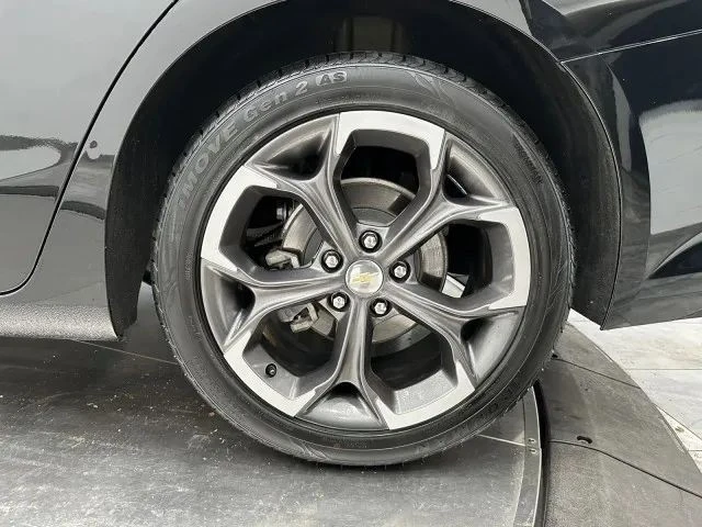 2021 Chevrolet Malibu - Image 11 of 12