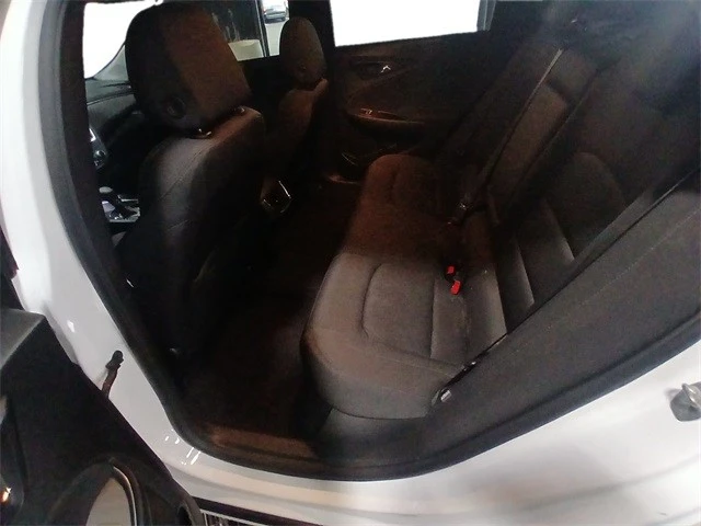 2021 Chevrolet Malibu - Image 14 of 21