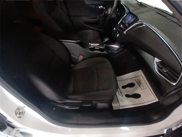 2021 Chevrolet Malibu - Image 17 of 21