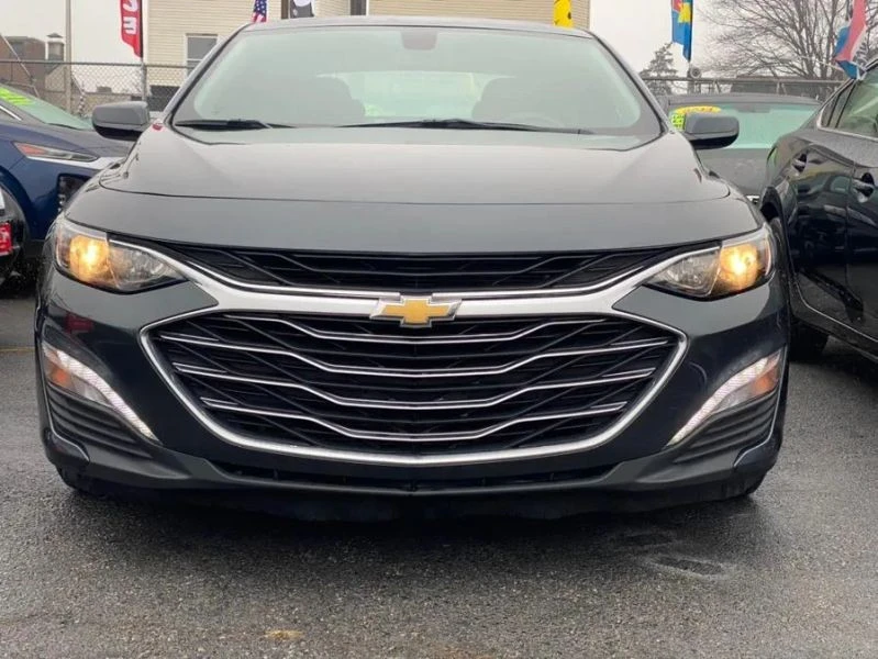 2021 Chevrolet Malibu - Image 2 of 12