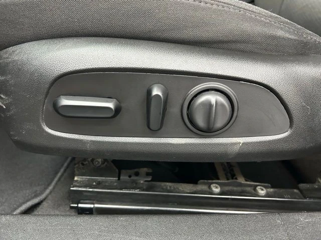 2021 Chevrolet Malibu - Image 7 of 12