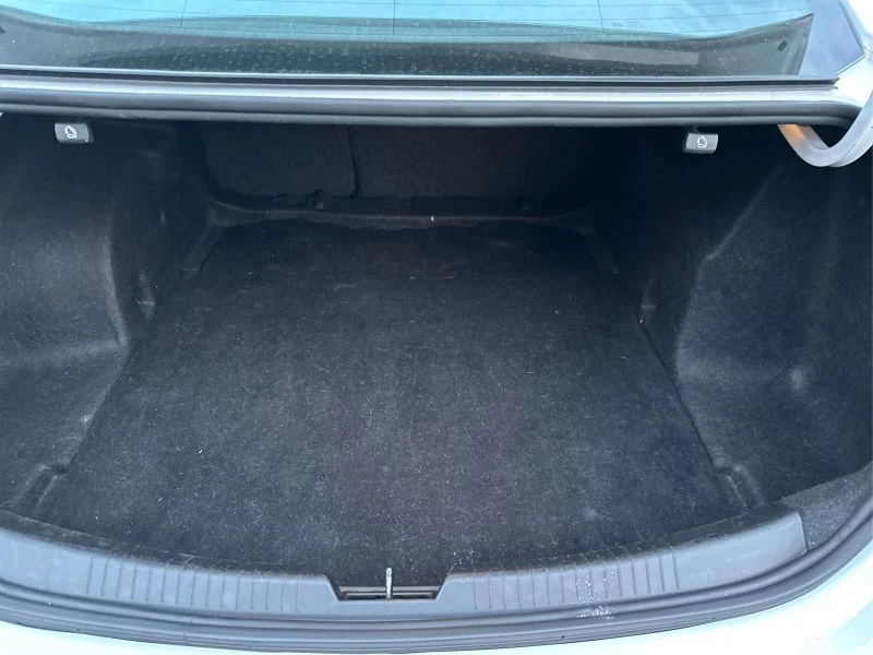 2021 Chevrolet Malibu - Image 12 of 12
