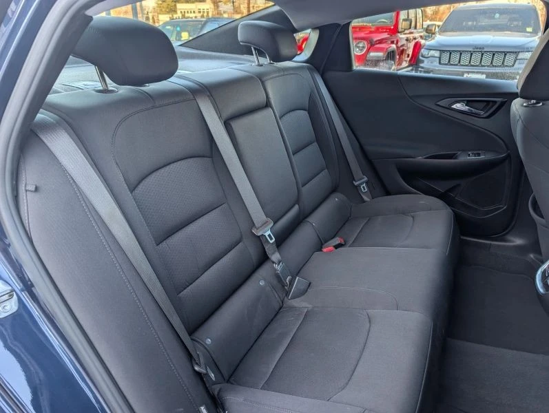 2021 Chevrolet Malibu - Image 11 of 12