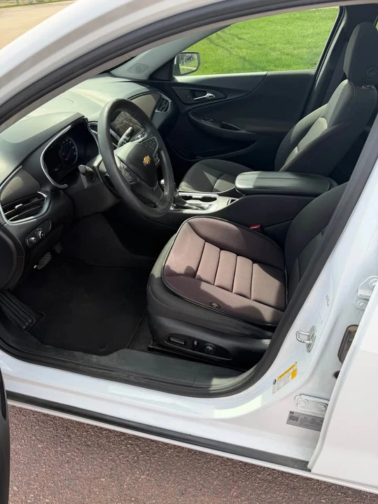 2021 Chevrolet Malibu - Image 5 of 8