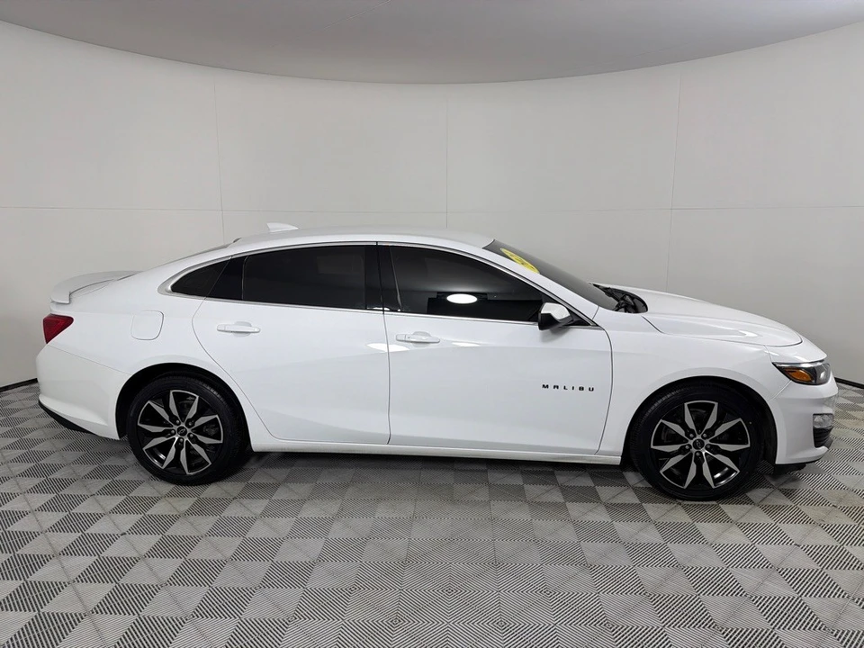 2021 Chevrolet Malibu - Image 4 of 12