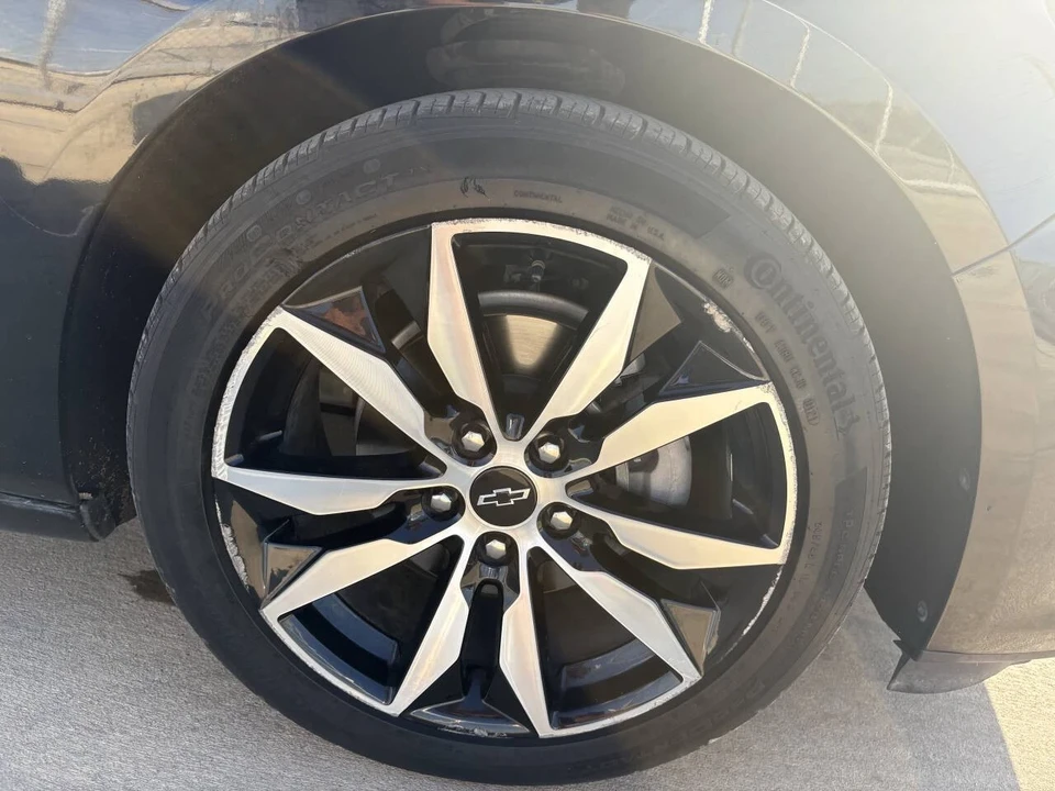 2021 Chevrolet Malibu - Image 11 of 21