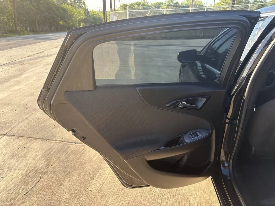 2021 Chevrolet Malibu - Image 17 of 21