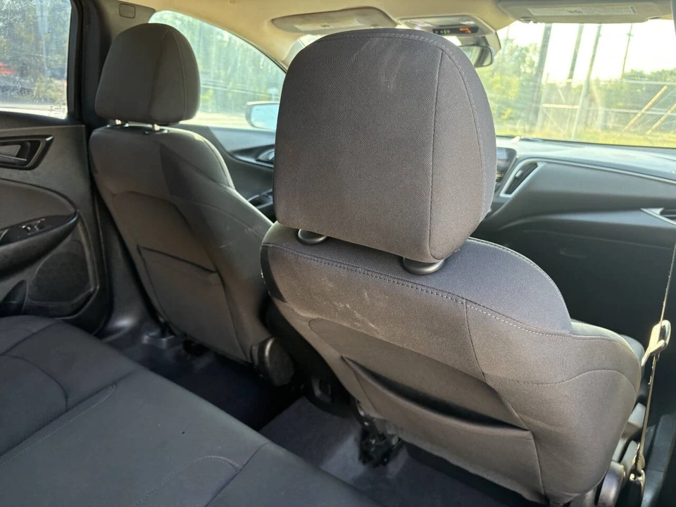 2021 Chevrolet Malibu - Image 18 of 21
