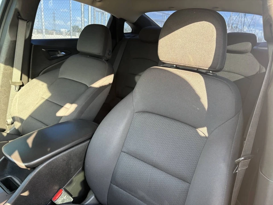 2021 Chevrolet Malibu - Image 13 of 21