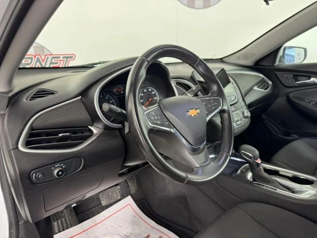 2021 Chevrolet Malibu - Image 10 of 12