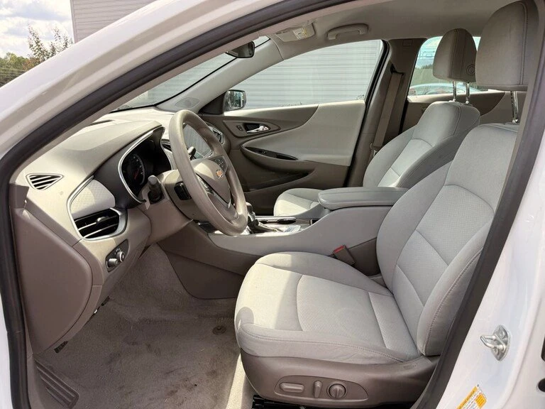 2021 Chevrolet Malibu - Image 7 of 17
