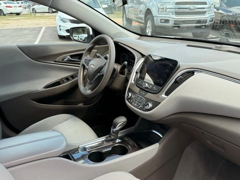 2021 Chevrolet Malibu - Image 17 of 17
