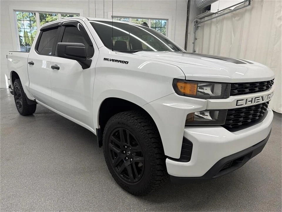 2021 Chevrolet Silverado 4th Gen - Image 3 of 15