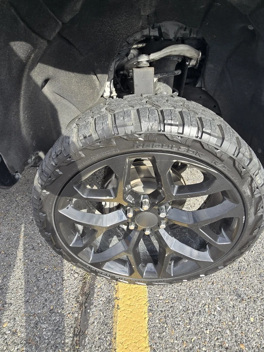2021 Chevrolet Silverado 4th Gen - Image 9 of 9