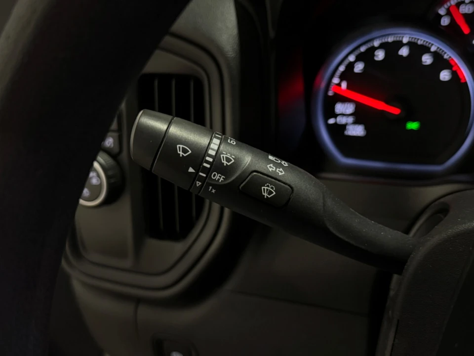 2021 Chevrolet Silverado 4th Gen - Image 8 of 12