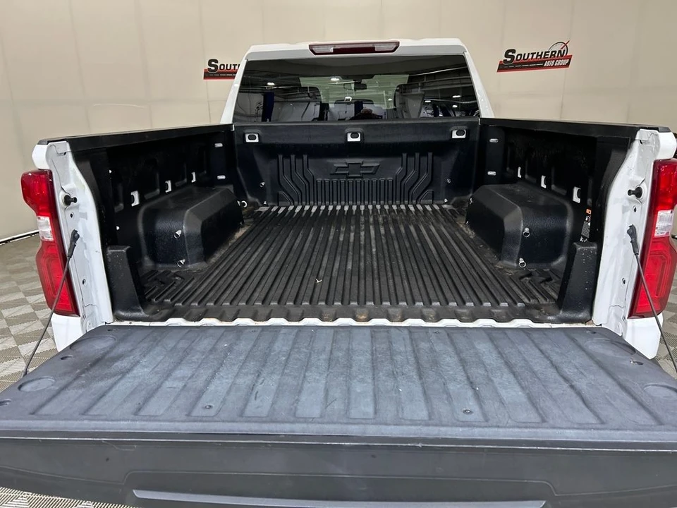 2021 Chevrolet Silverado 4th Gen - Image 5 of 12