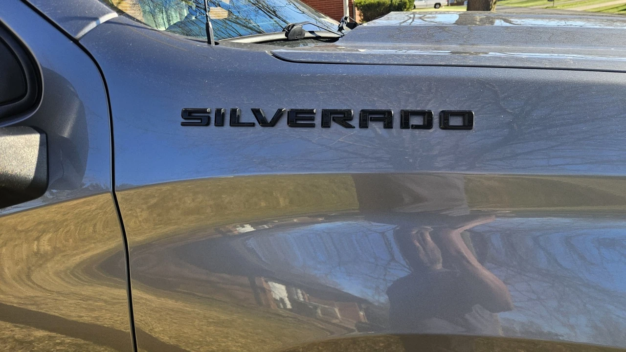 2021 Chevrolet Silverado 4th Gen - Image 10 of 18