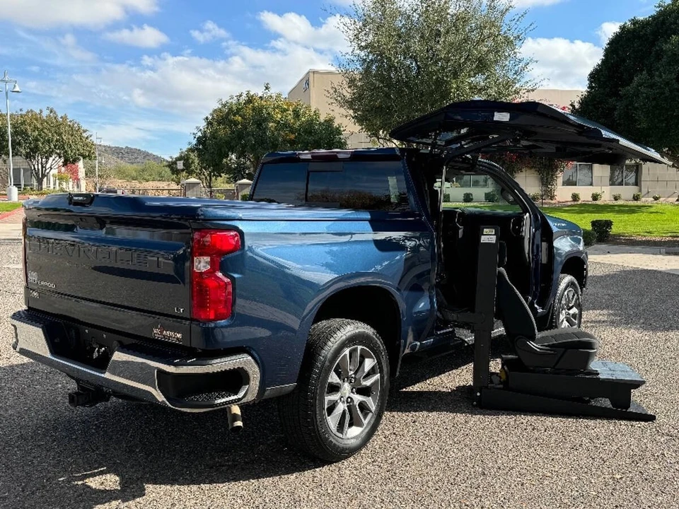 2021 Chevrolet Silverado 3rd Gen - Image 2 of 17