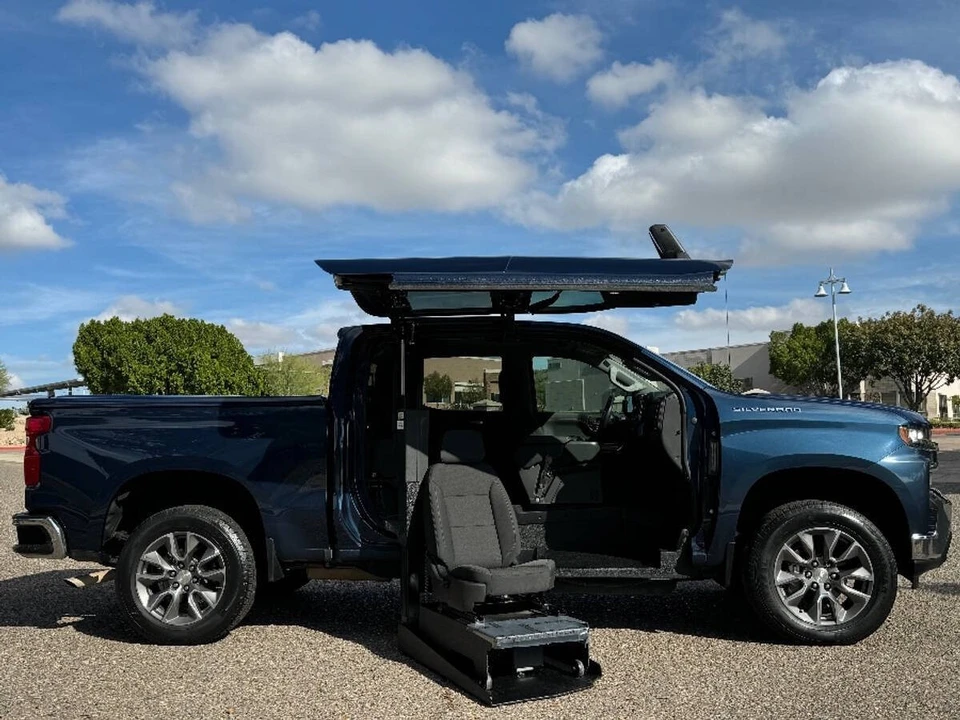 2021 Chevrolet Silverado 4th Gen - Image 3 of 17