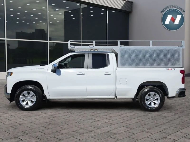 2021 Chevrolet Silverado 4th Gen - Image 2 of 12