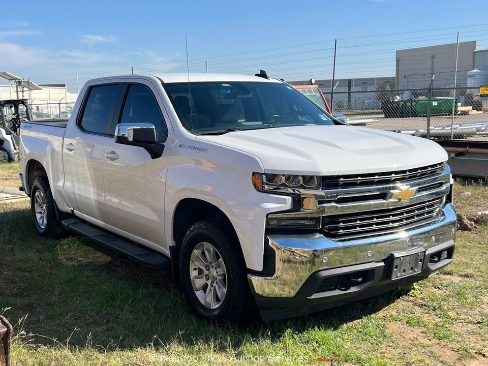 2021 Chevrolet Silverado 4th Gen - Image 2 of 12