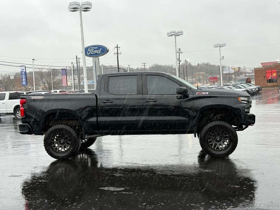 2021 Chevrolet Silverado 4th Gen - Image 2 of 12