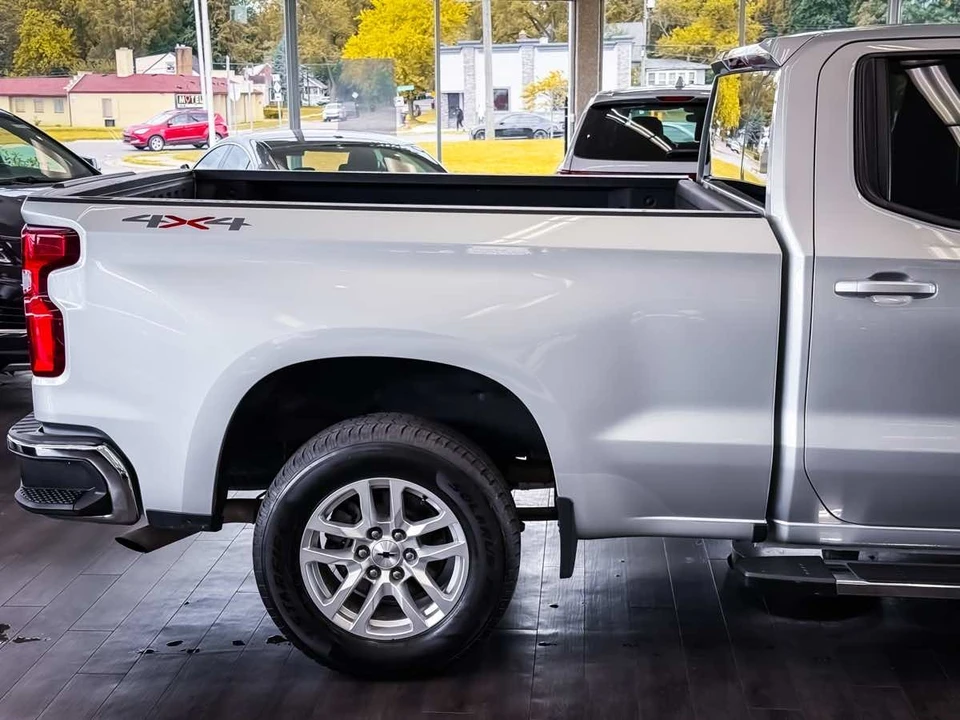 2021 Chevrolet Silverado 4th Gen - Image 15 of 21
