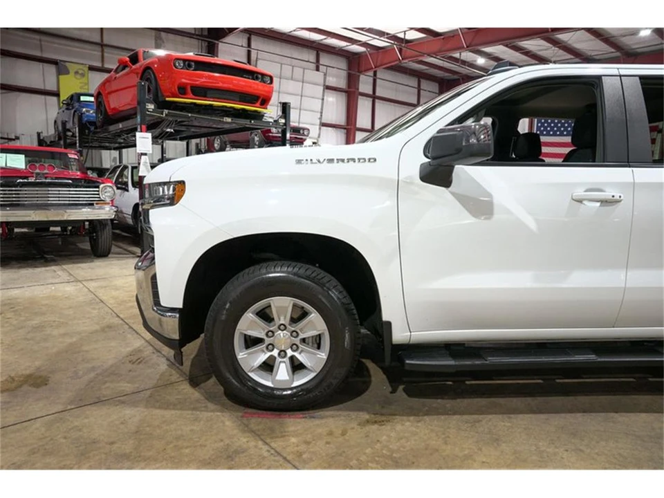 2021 Chevrolet Silverado 4th Gen - Image 3 of 31