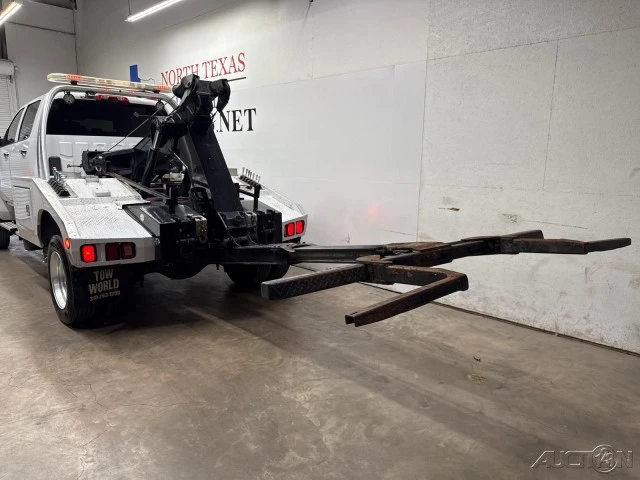 2021 Chevrolet Silverado Heavy Duty 4th Gen - Image 16 of 24