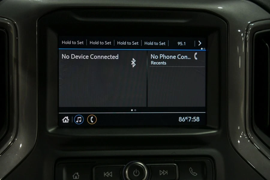 2021 Chevrolet Silverado 4th Gen - Image 25 of 31