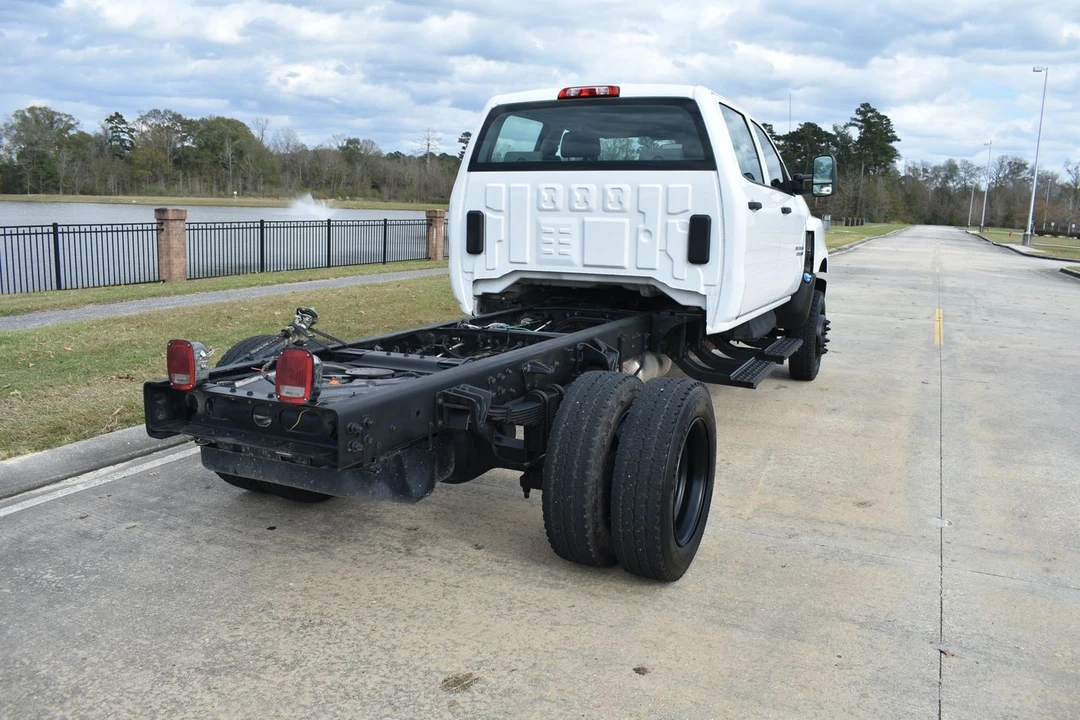 2021 Chevrolet Silverado Heavy Duty 4th Gen - Image 5 of 27
