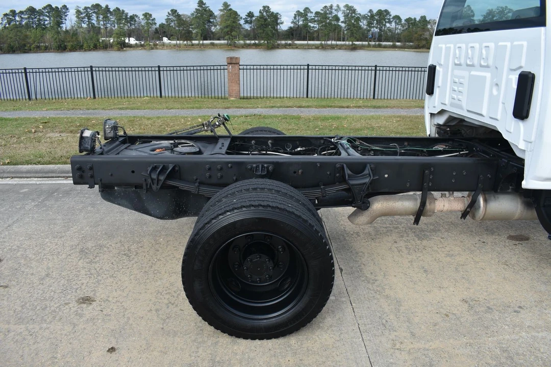 2021 Chevrolet Silverado Heavy Duty 4th Gen - Image 4 of 27