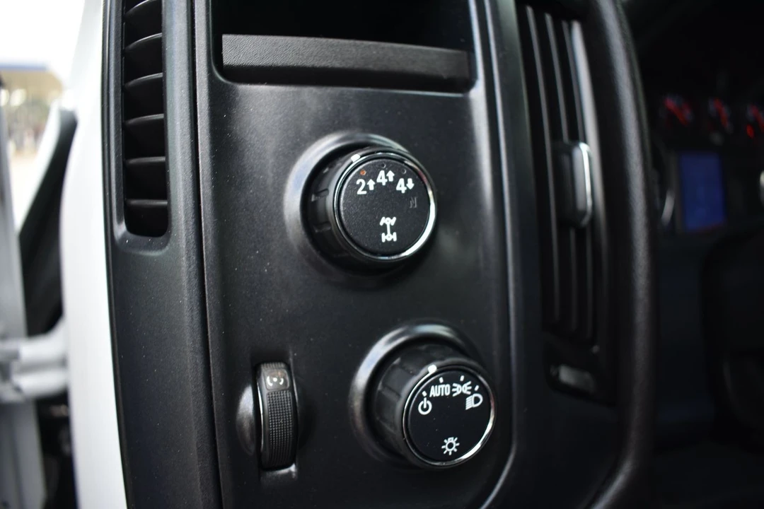 2021 Chevrolet Silverado Heavy Duty 4th Gen - Image 16 of 27