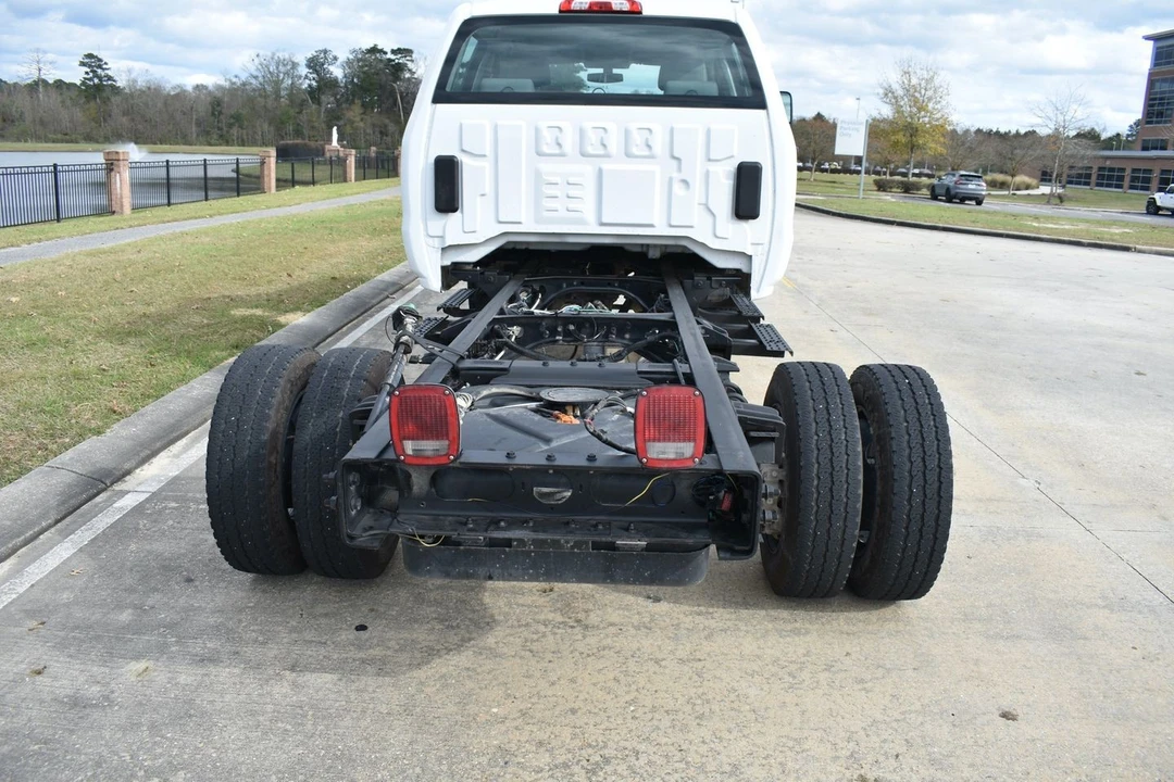 2021 Chevrolet Silverado Heavy Duty 4th Gen - Image 6 of 27