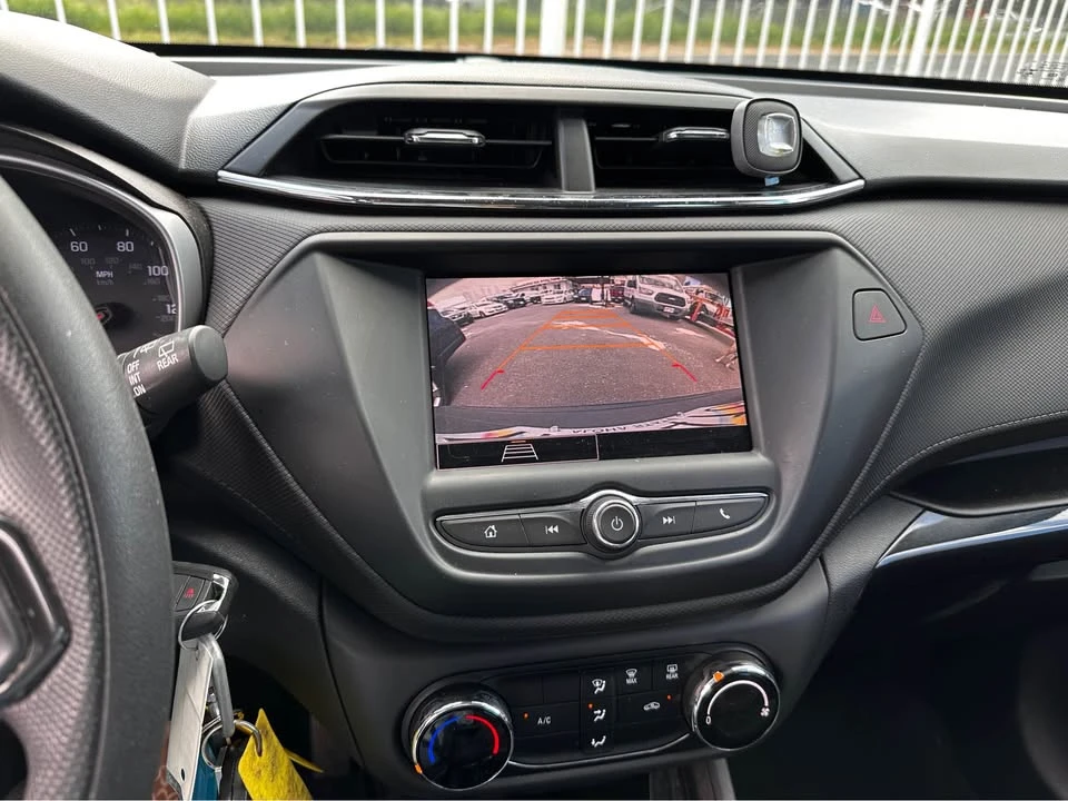 2021 Chevrolet Trailblazer - Image 8 of 15