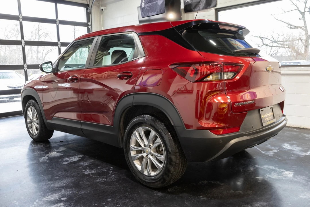 2021 Chevrolet Trailblazer - Image 8 of 21