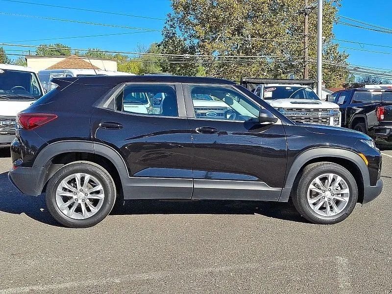 2021 Chevrolet Trailblazer - Image 8 of 12