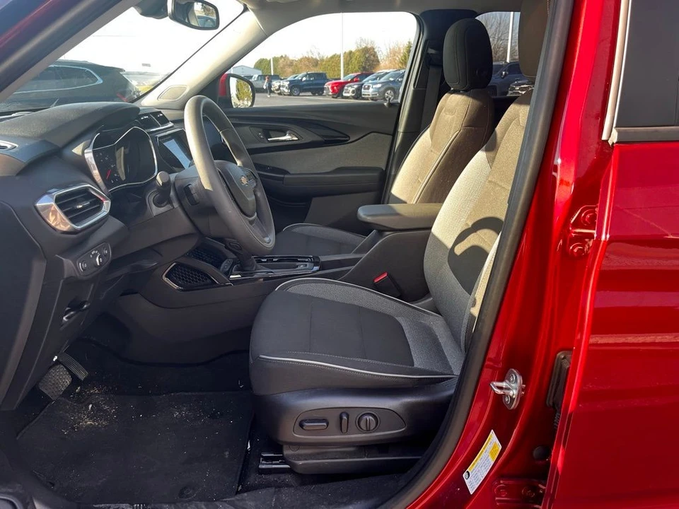 2021 Chevrolet Trailblazer - Image 9 of 12