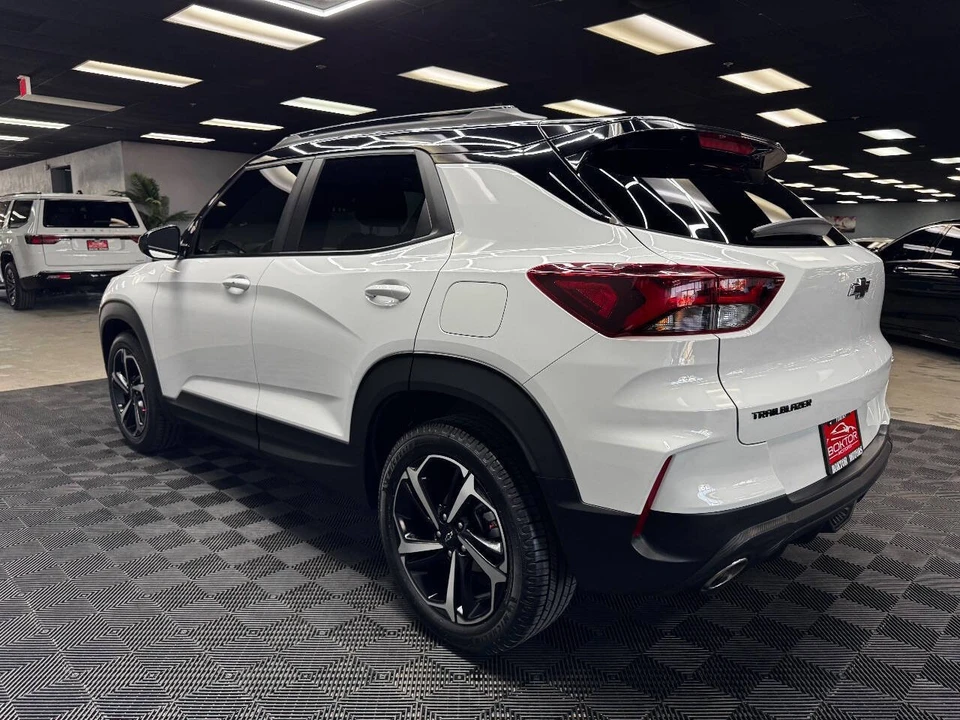 2021 Chevrolet Trailblazer - Image 9 of 12