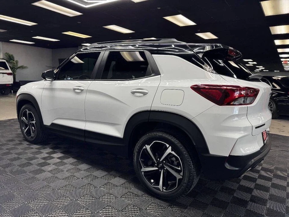 2021 Chevrolet Trailblazer - Image 9 of 21