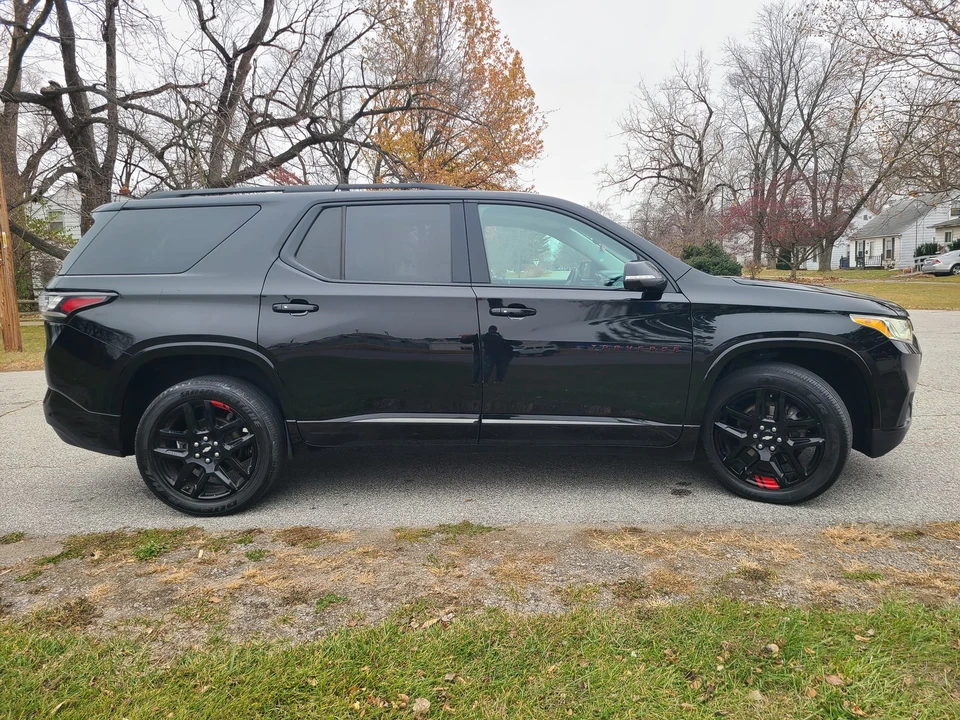 2021 Chevrolet Traverse - Image 6 of 12