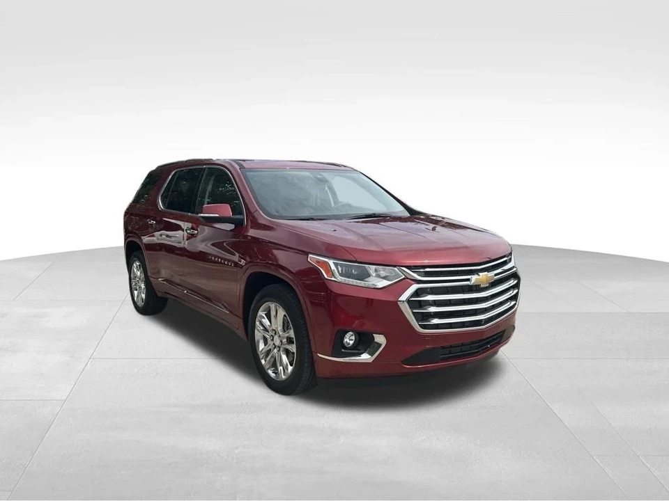 2021 Chevrolet Traverse - Image 2 of 12