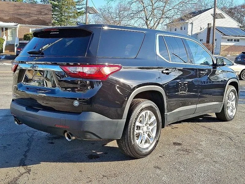 2021 Chevrolet Traverse - Image 7 of 12