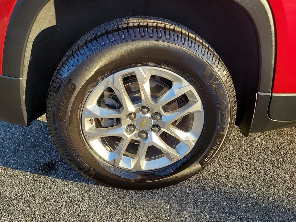 2021 Chevrolet Traverse - Image 5 of 12