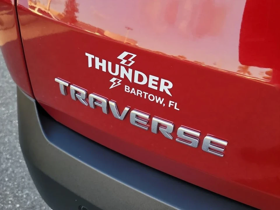 2021 Chevrolet Traverse - Image 7 of 12