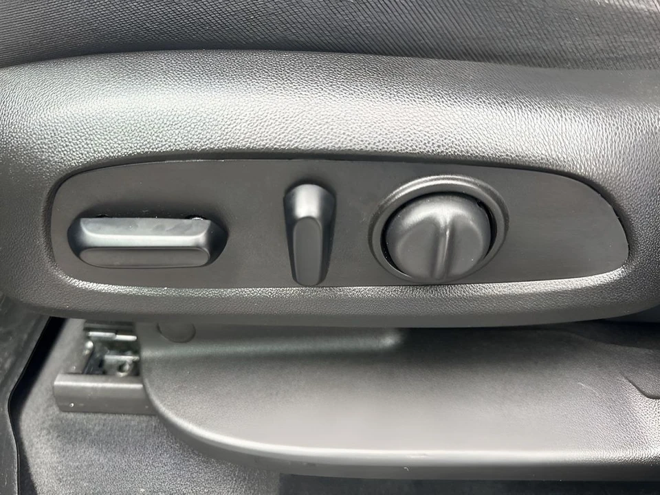 2021 Chevrolet Traverse - Image 10 of 12