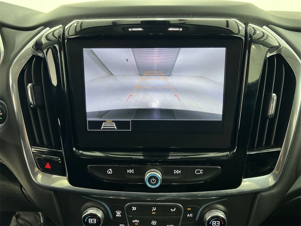2021 Chevrolet Traverse - Image 14 of 21